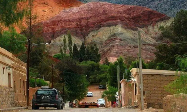 humahuaca canyon excursion from salta 1 mesa de trabajo 1 768x461.jpg